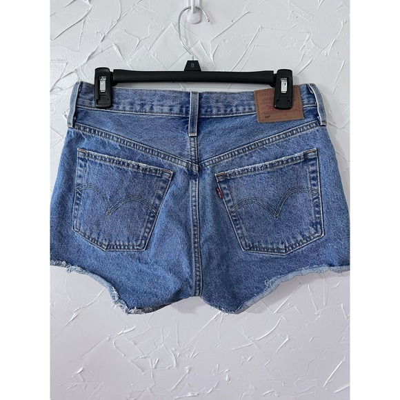 Levi's 501 High Rise Womens Shorts 28 Medium Wash Denim Cut Off Distressed - Picture 2 of 5